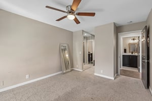 E Bradley Ave 54-S1406-016.jpg
