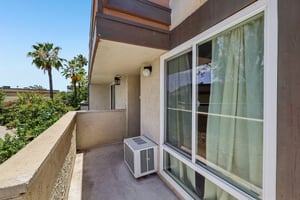 E Bradley Ave 54-S1406-021.jpg