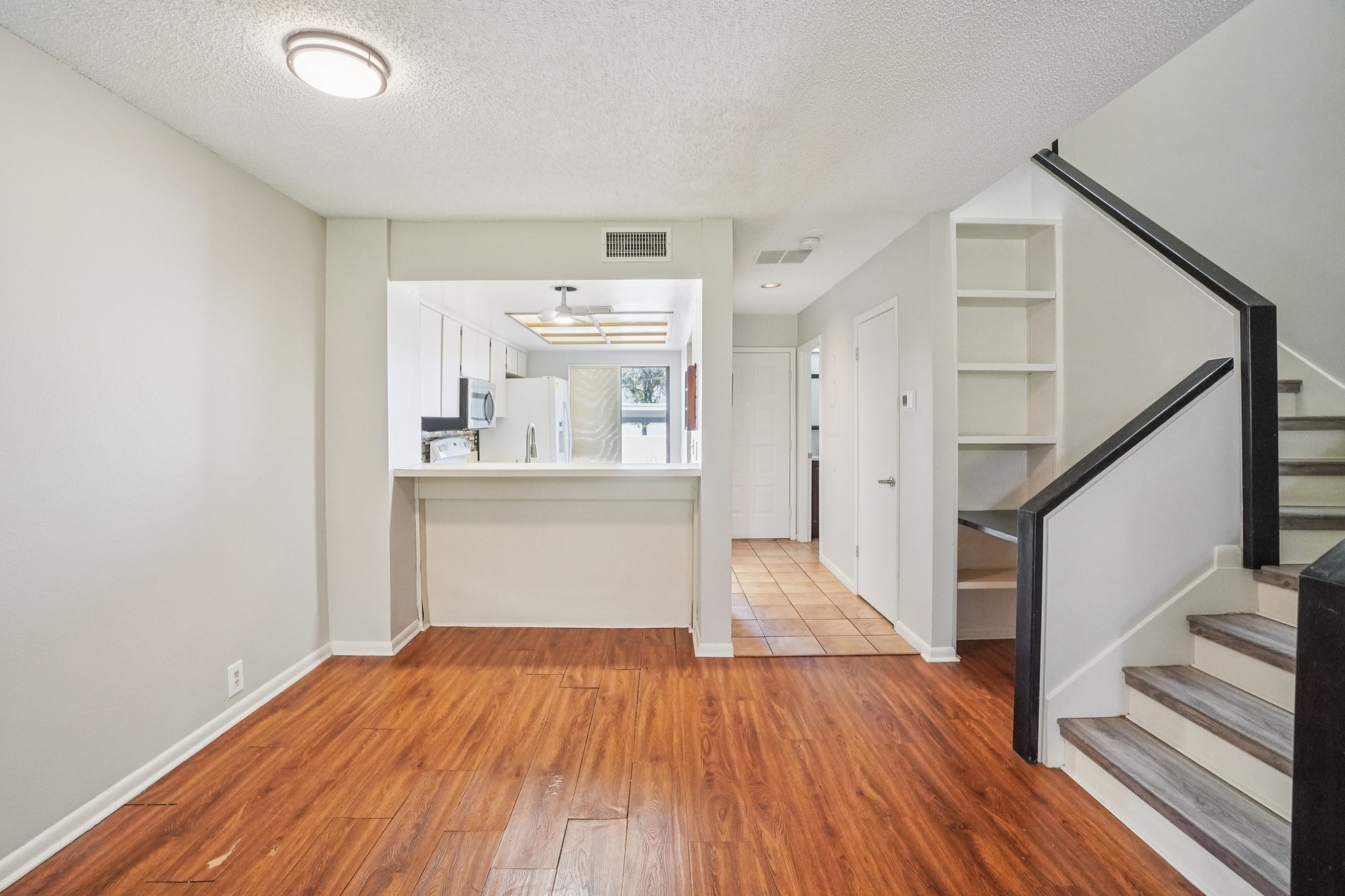 Oak Park Pl.-S1604-008.jpg