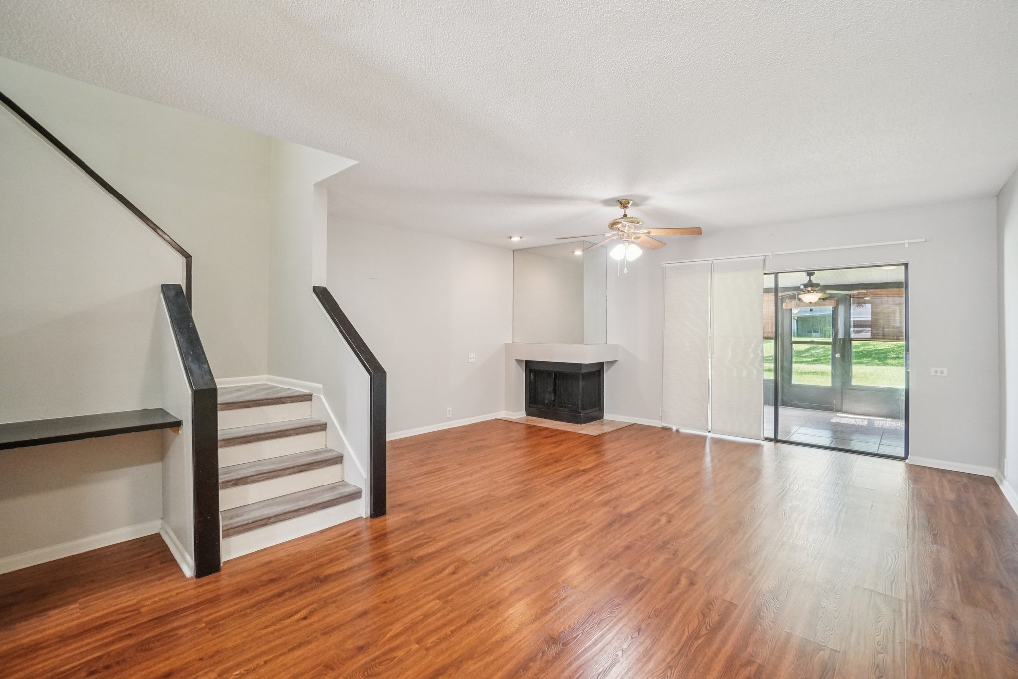 Oak Park Pl.-S1604-009.jpg