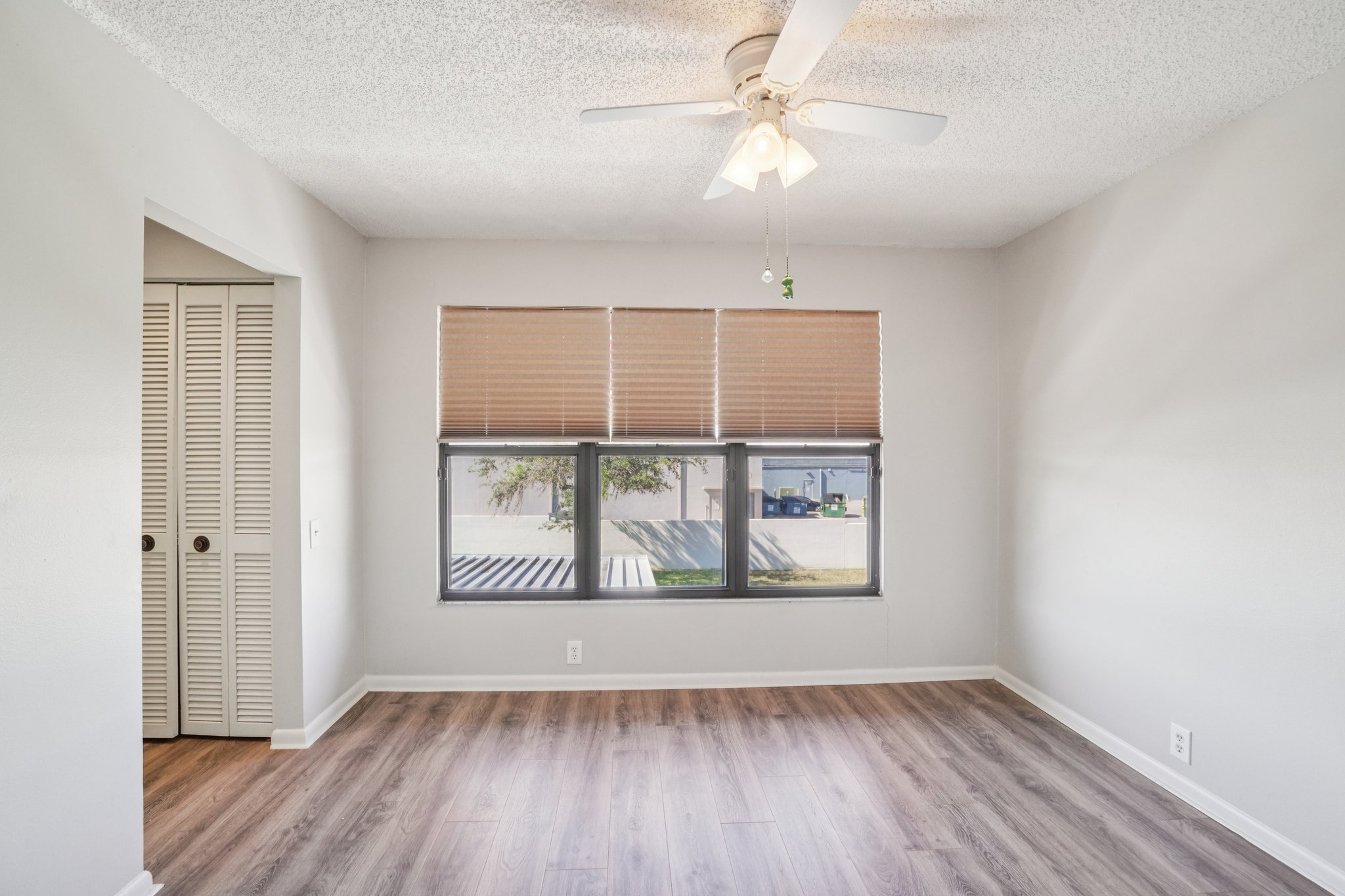 Oak Park Pl.-S1604-023.jpg