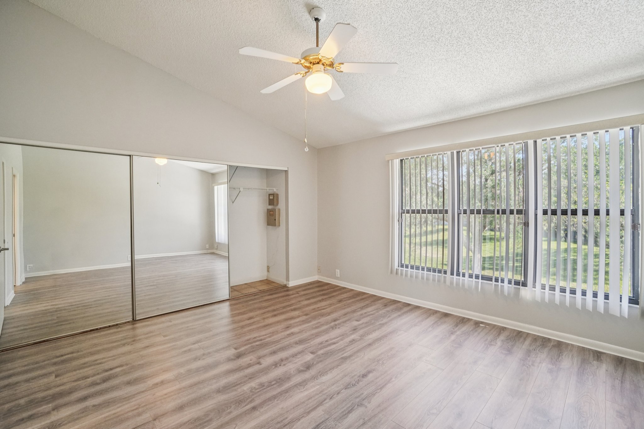 Oak Park Pl.-S1604-029.jpg