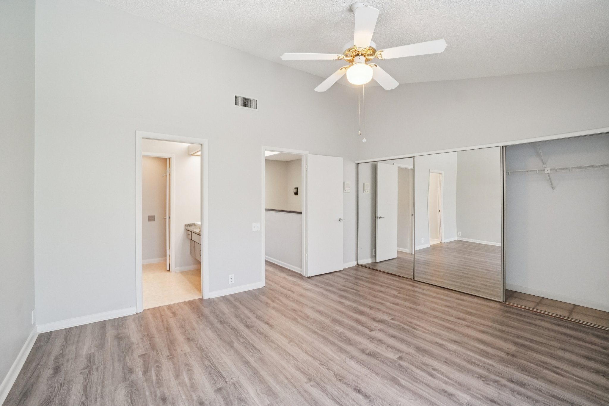 Oak Park Pl.-S1604-030.jpg