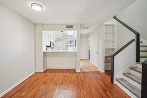 Oak Park Pl.-S1604-008.jpg