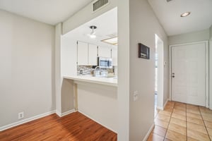 Oak Park Pl.-S1604-014.jpg