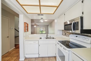 Oak Park Pl.-S1604-017.jpg