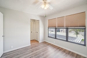 Oak Park Pl.-S1604-024.jpg