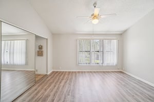 Oak Park Pl.-S1604-027.jpg