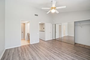 Oak Park Pl.-S1604-030.jpg