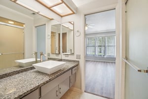 Oak Park Pl.-S1604-031.jpg