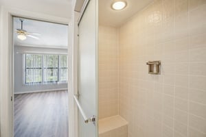 Oak Park Pl.-S1604-032.jpg