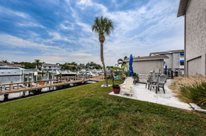 10-Grilling and Common Area