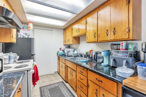 018_745 Reseda Dr