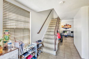 024_745 Reseda Dr