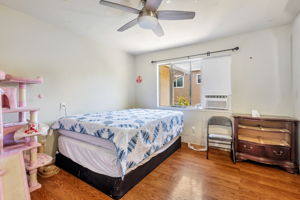 043_745 Reseda Dr