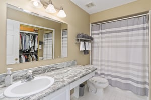 Granite Counters & large closet