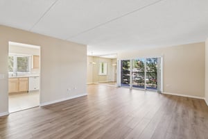 N Lincoln Ave 204-S2105-007.jpg