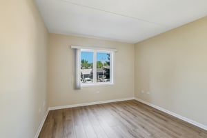 N Lincoln Ave 204-S2105-014.jpg