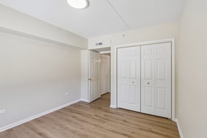 N Lincoln Ave 204-S2105-023.jpg