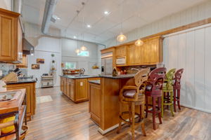 Kitchen/Breakfast Area