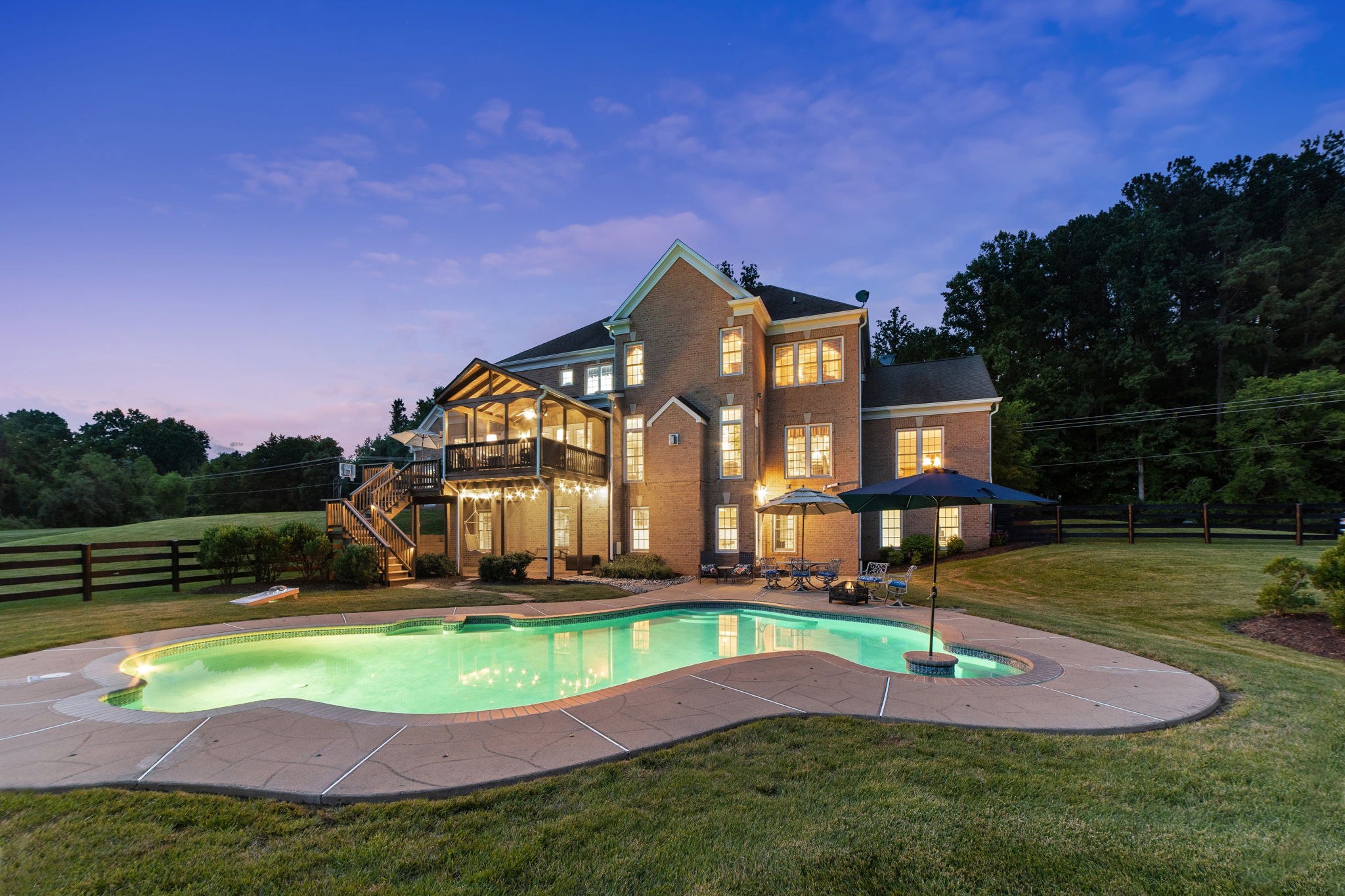 7452 Mill House Ln, Warrenton, VA 20187, USA Photo 5
