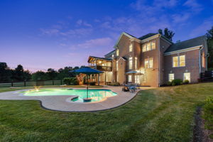 7452 Mill House Ln, Warrenton, VA 20187, USA Photo 5