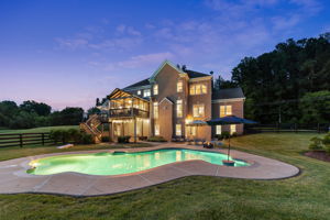 7452 Mill House Ln, Warrenton, VA 20187, USA Photo 4