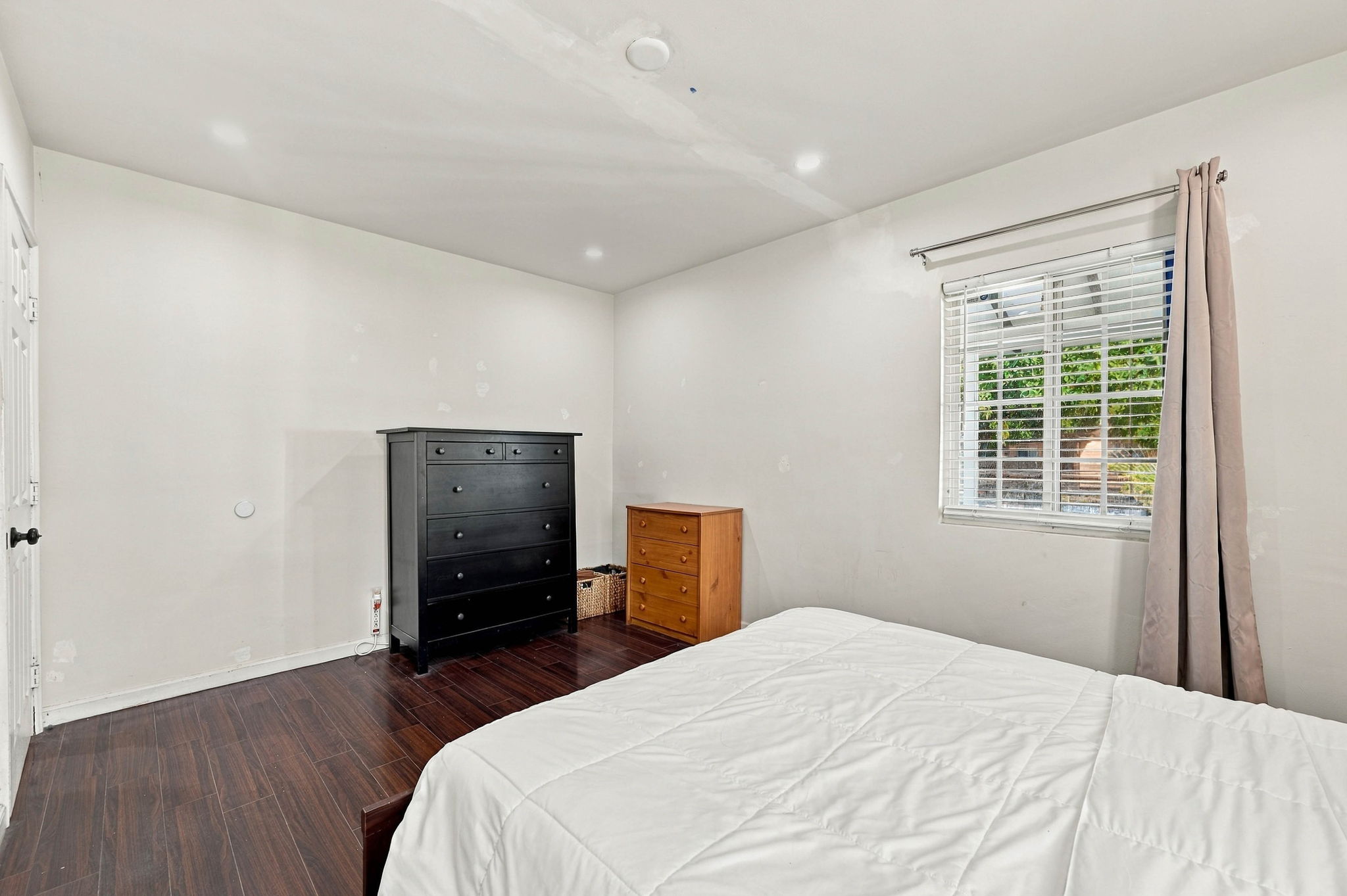 016_F8_7453 Blewett Ave