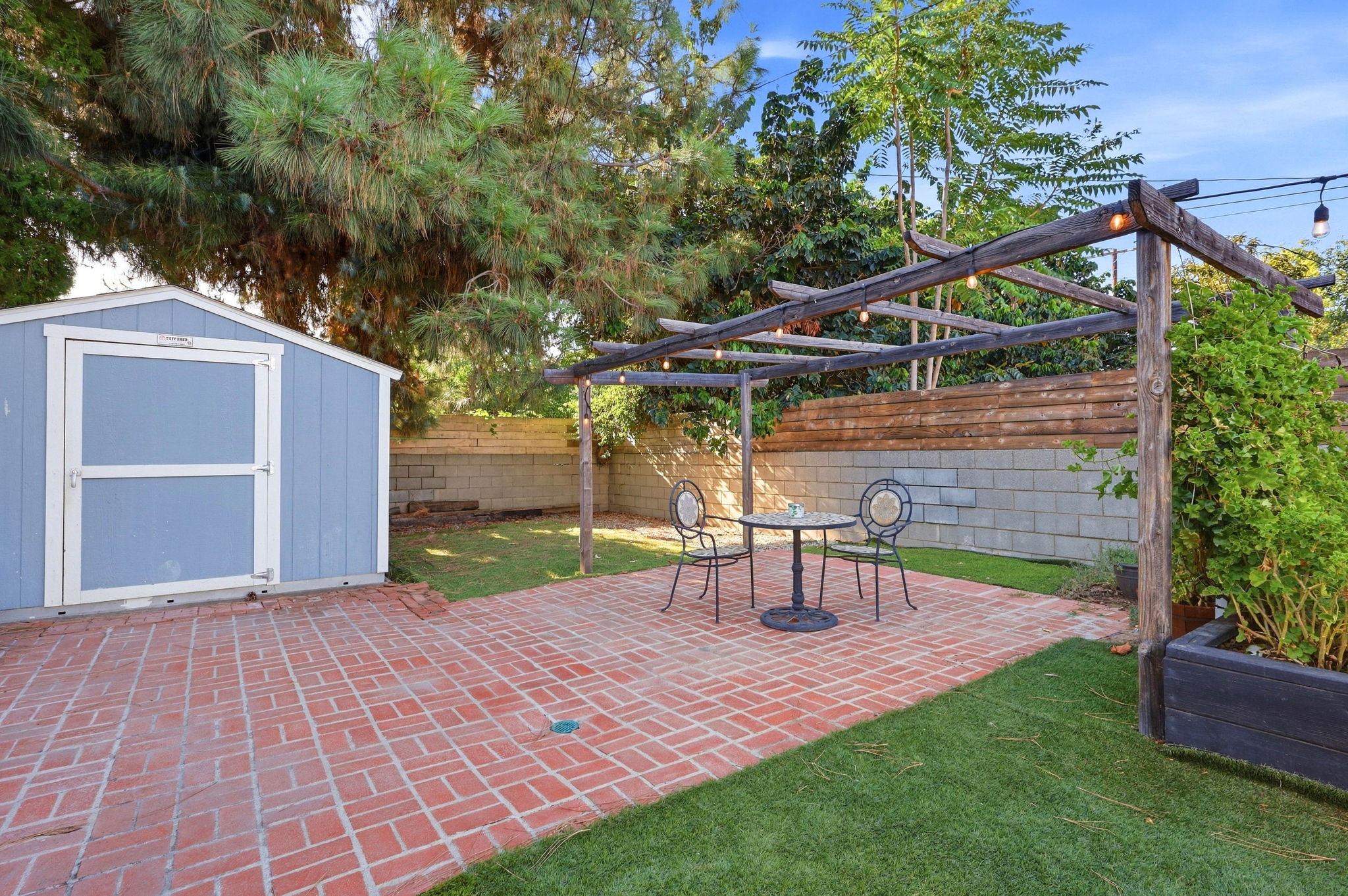 033_F8_7453 Blewett Ave