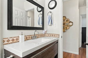 023_F8_7453 Blewett Ave