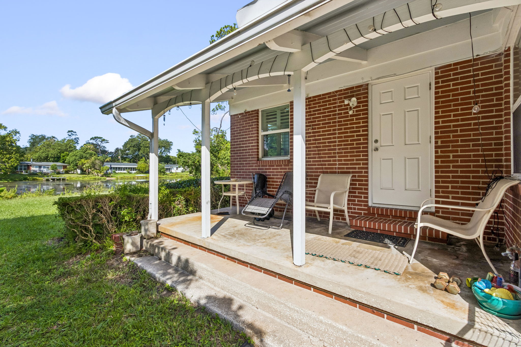 Front Entry Detail