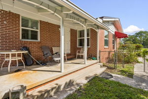 Front Entry Detail