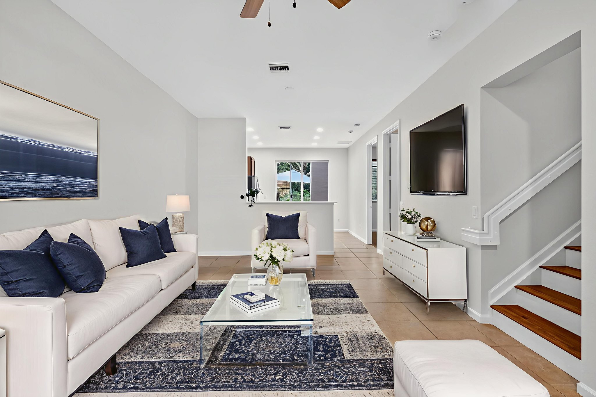 _82A0240 virtually staged.jpeg