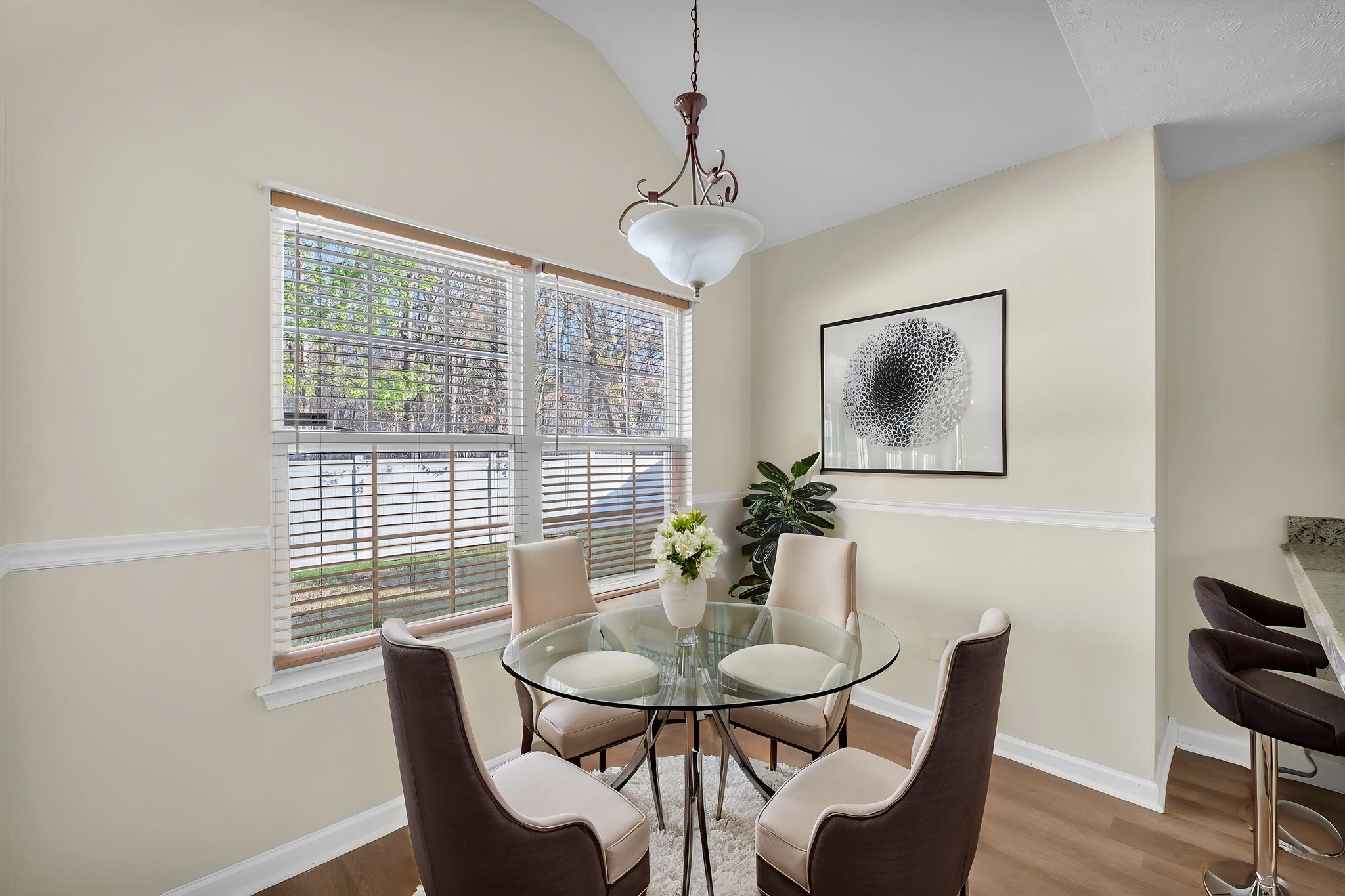 DSC_8749 virtually staged.jpeg