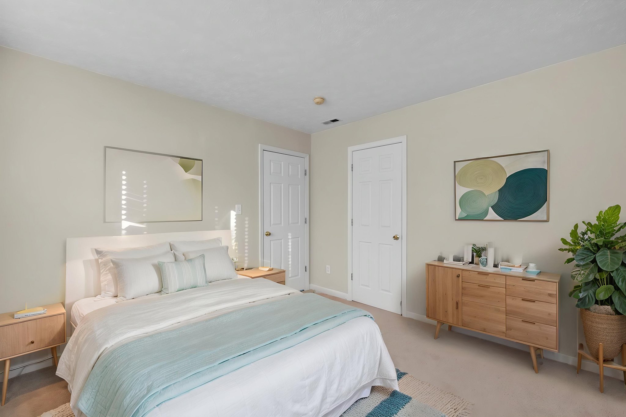 DSC_8815 virtually staged.jpeg