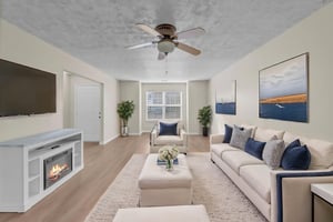 DSC_8701 virtually staged.jpeg