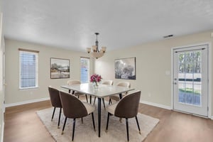 DSC_8730 virtually staged.jpeg