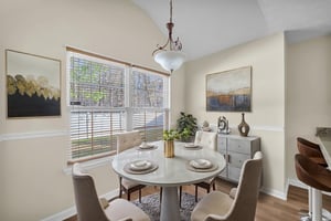 DSC_8749 virtually staged.jpeg