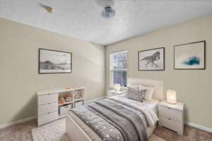 DSC_8771 virtually staged.jpeg