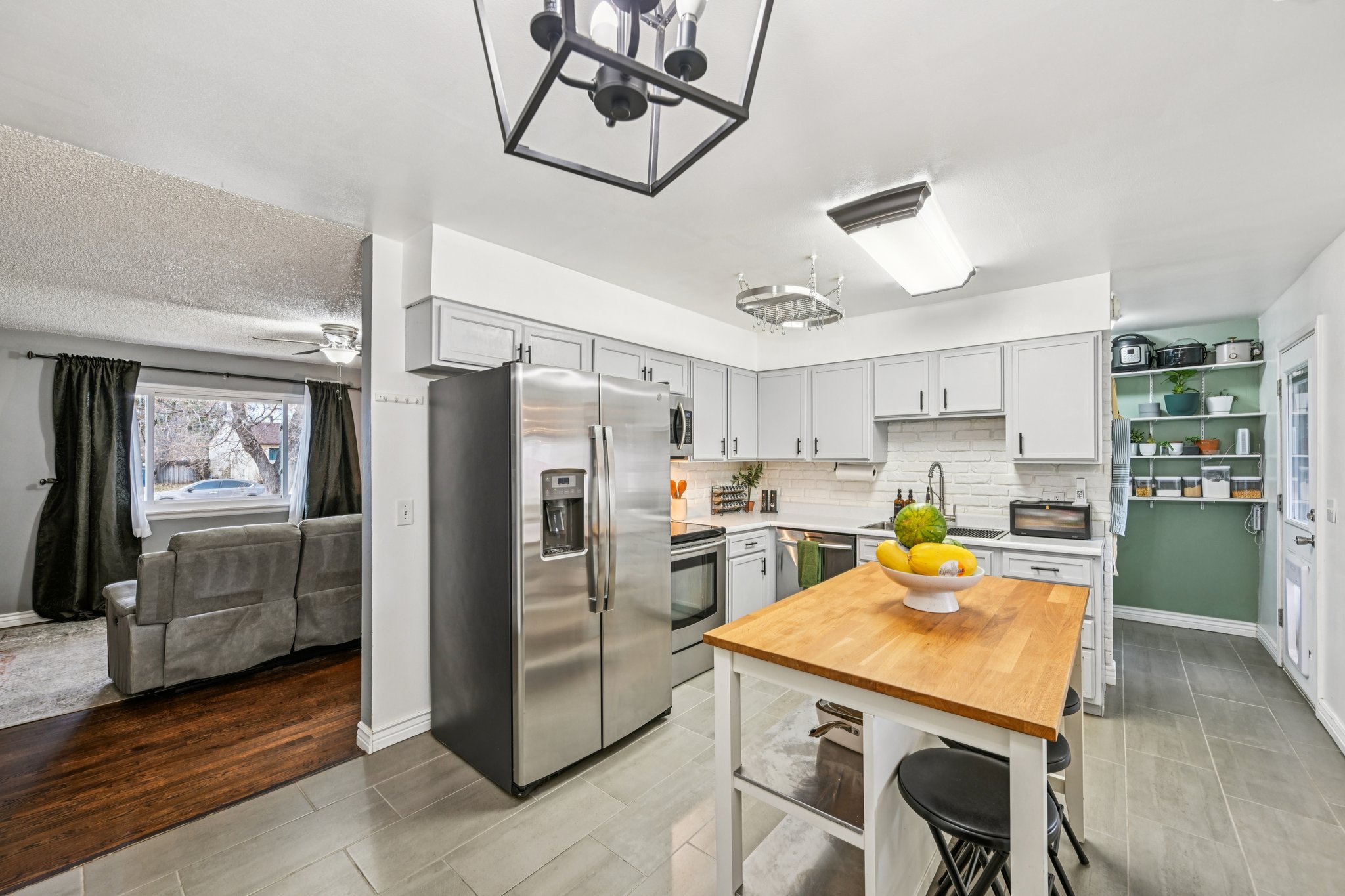 S Nile Way-S1812-012.jpg