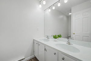  Photo 31