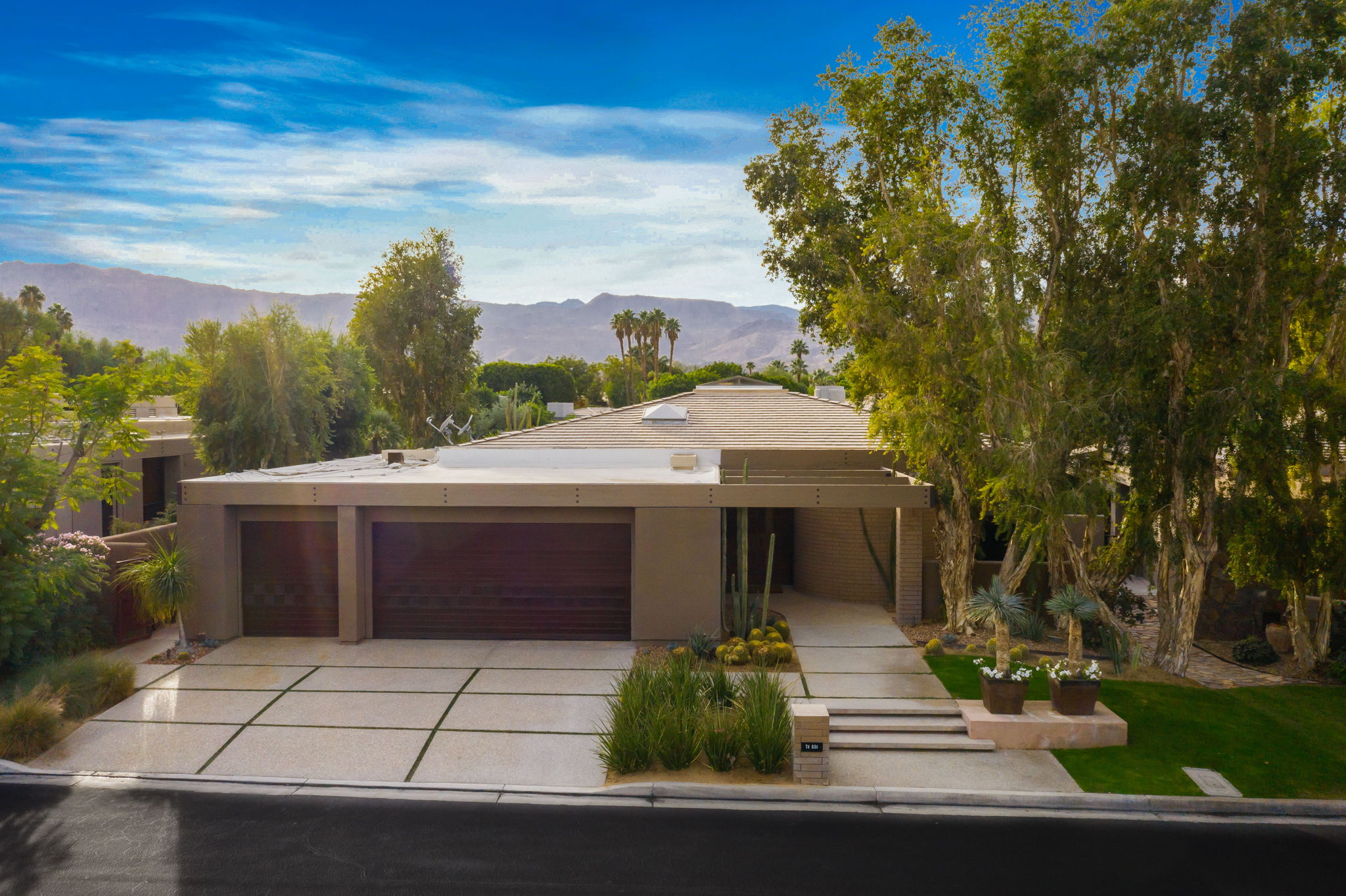  74634 Palo Verde Dr, Indian Wells, CA 92210, US Photo 2