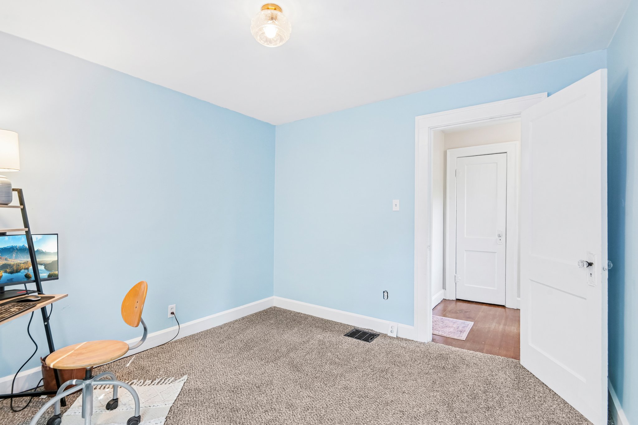 747 N Audubon Rd-S2909-031.jpg