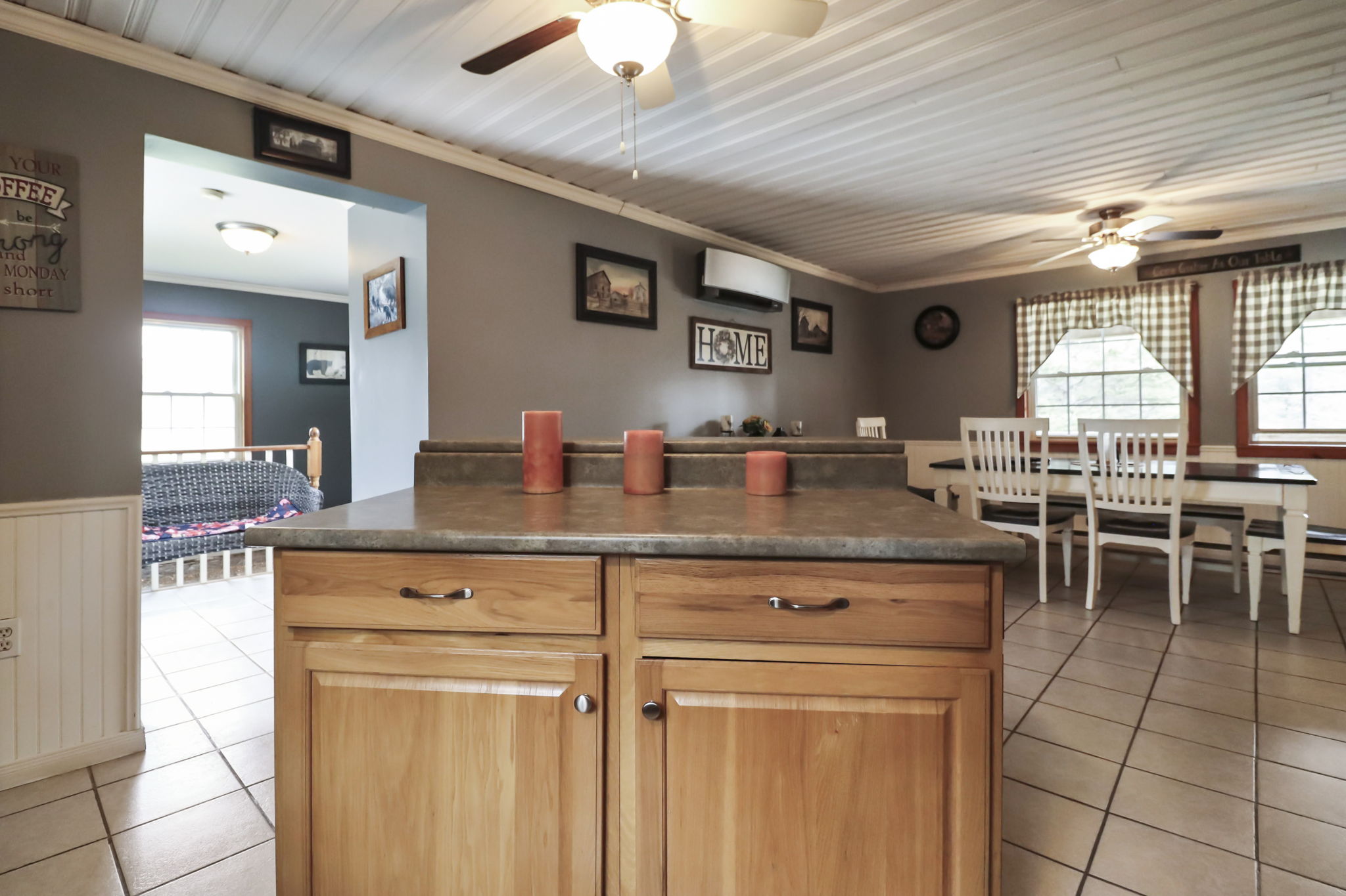 747 Portage Vale Rd, Portage Vale, NB E4Z 3C4 PROPICSTA & MeasureMySpace