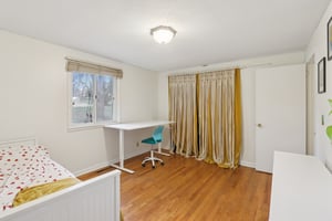 S 250 W-S2010-033.jpg