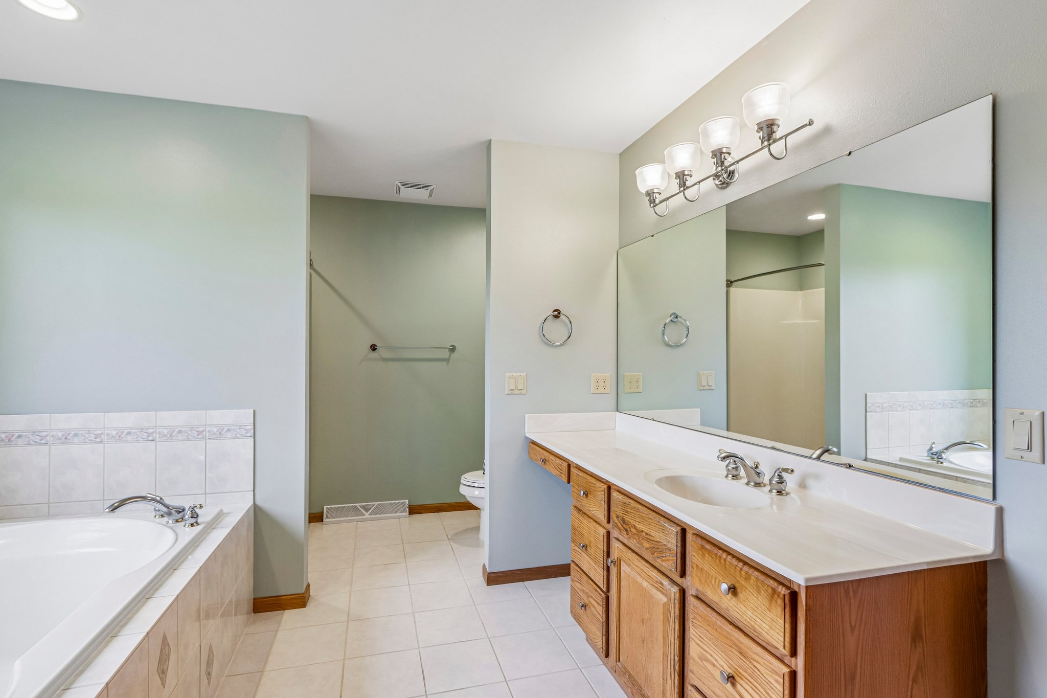 Meadowrue Cir-S1509-045.jpg