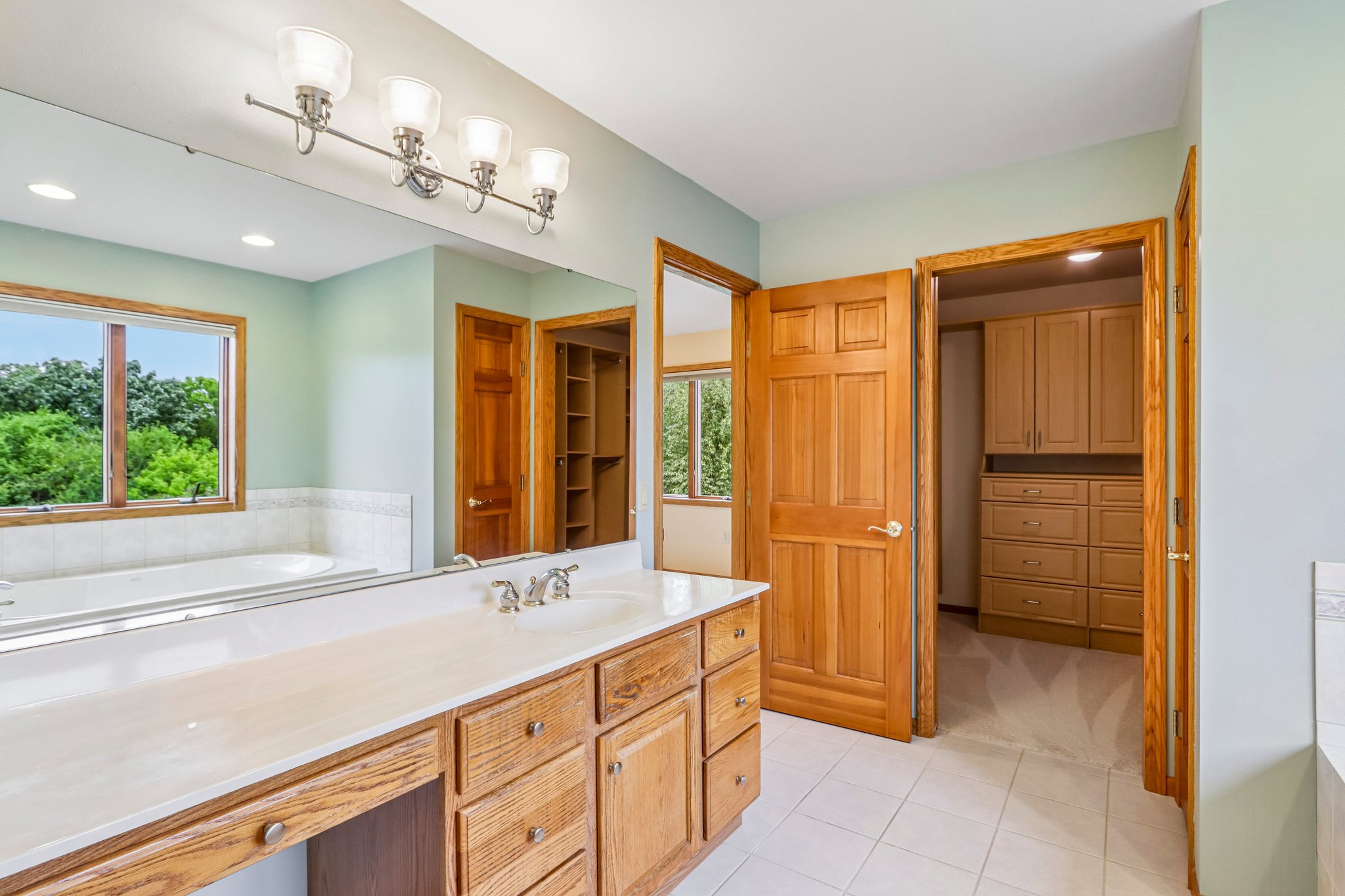 Meadowrue Cir-S1509-046.jpg