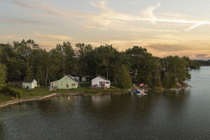  Photo 0