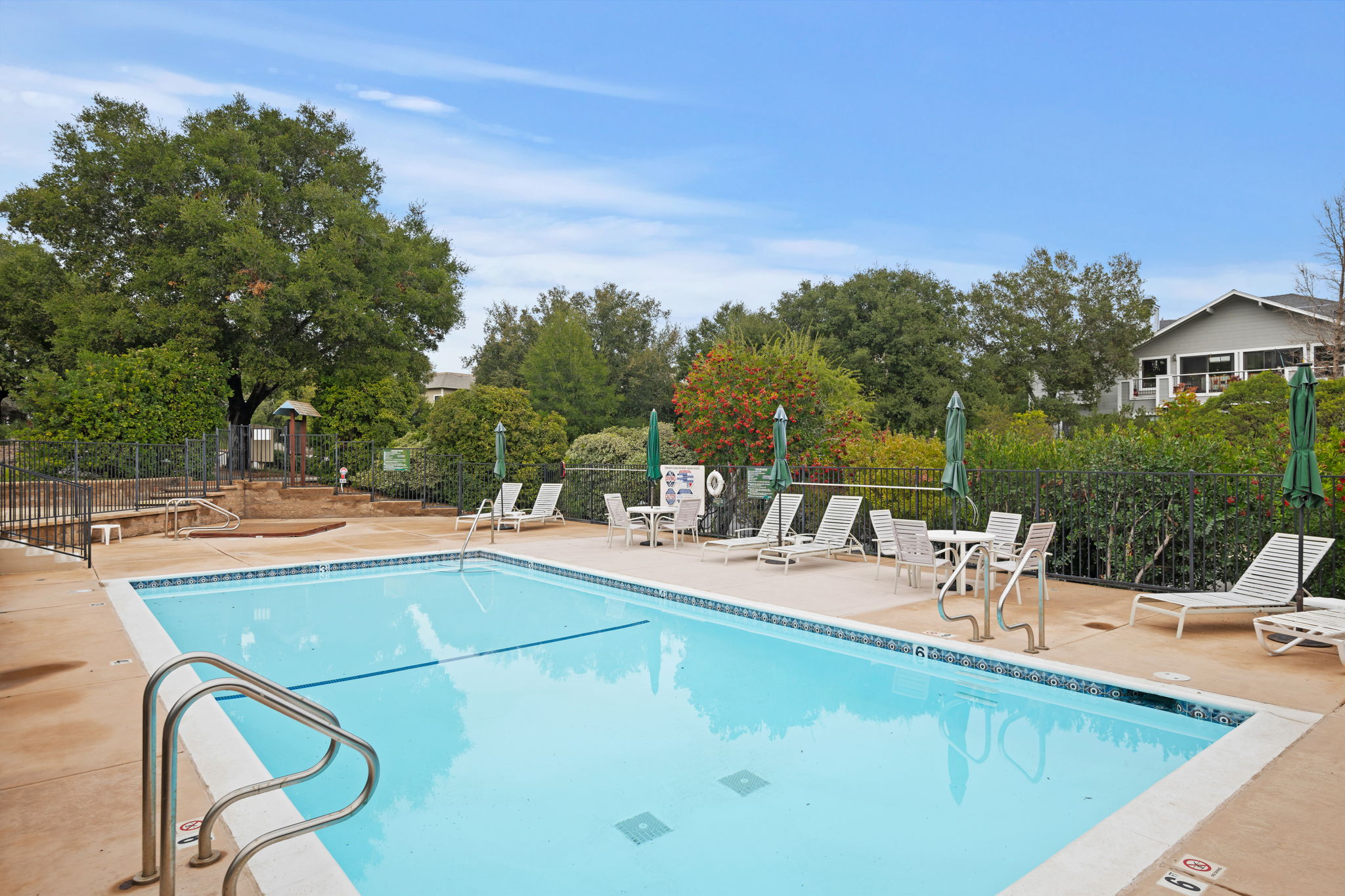 29 - Mission Oaks Community Pool