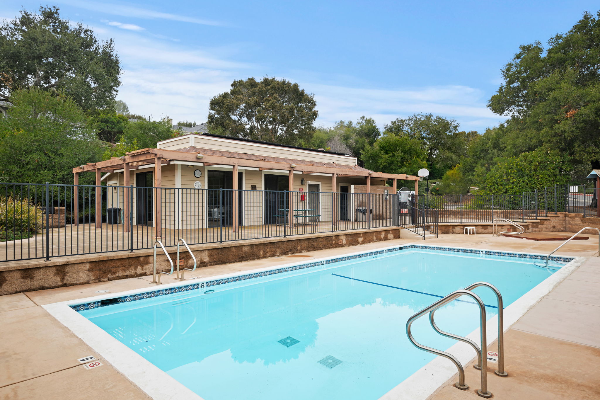 30 - Mission Oaks Community Pool